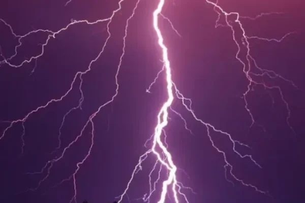 fact of lightning