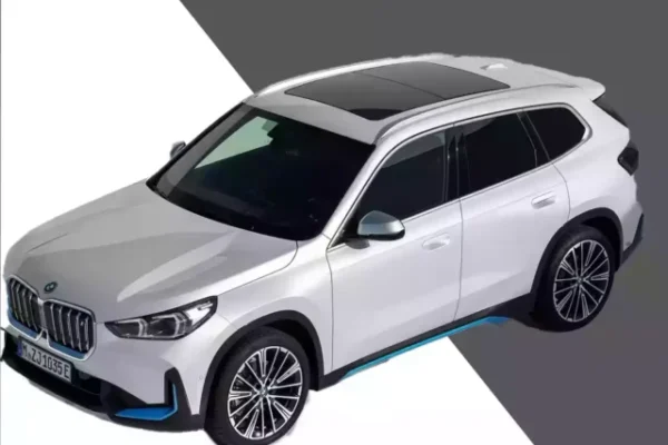 BMW iX1