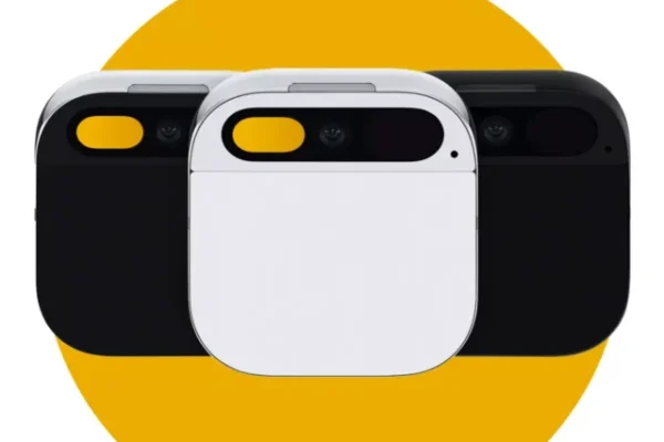 apple-employees-launched-ai-pin